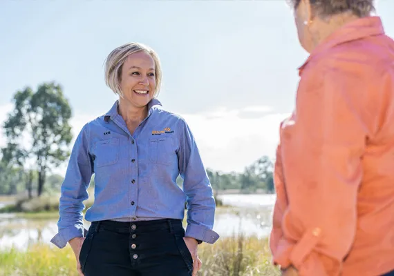 Landholder Arrow Staff-570x400px